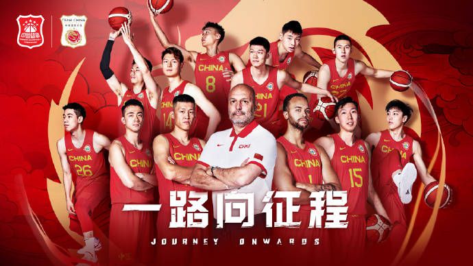 穿半透明情趣旗袍啪啪